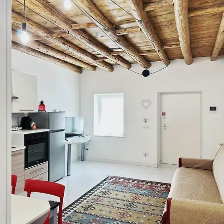 Appartamento Parisi Fiera Luxury Golosine 1 *
